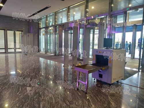 活動(dòng)安檢機(jī)